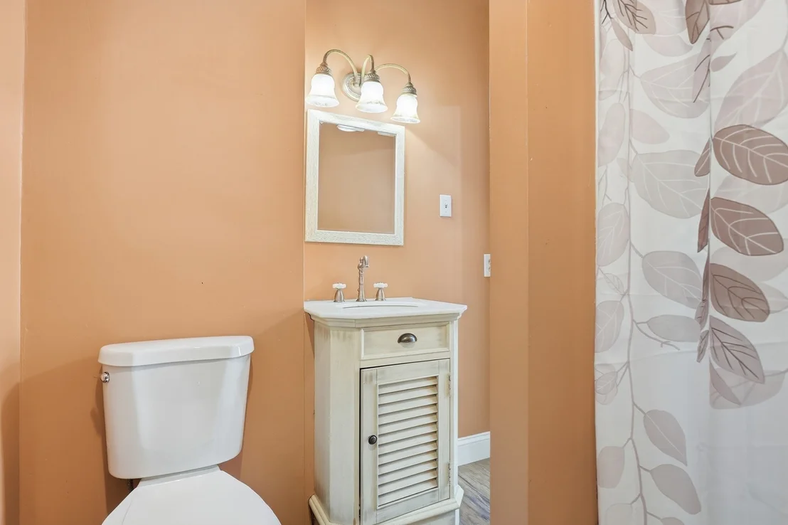 Photo of 141 Long Pond Dr
