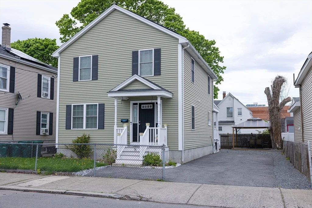 Photo of 76 River St