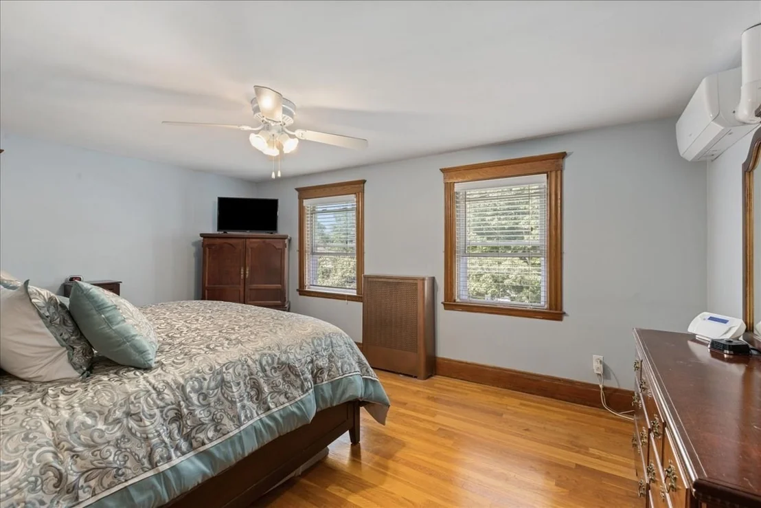 Photo of 66 Edgemere Rd