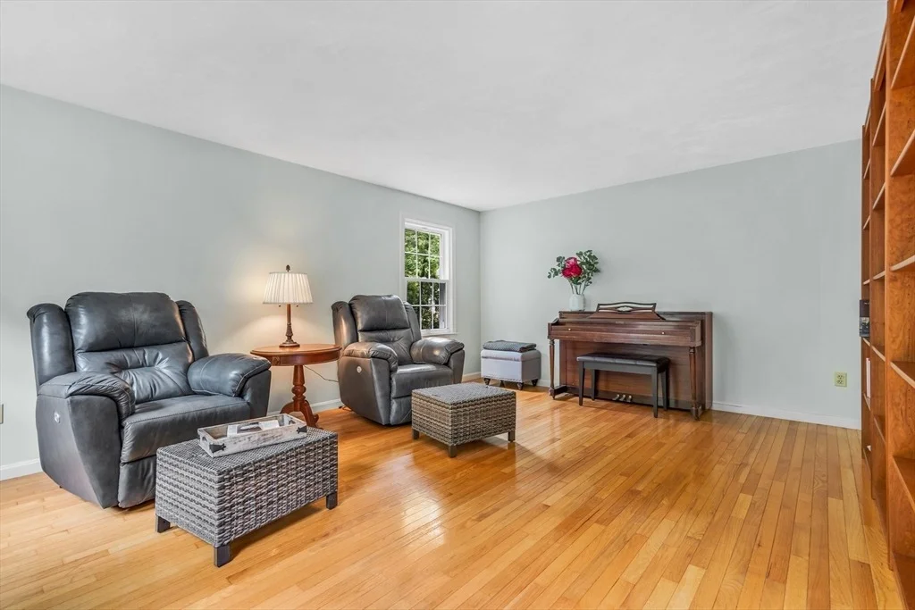Photo of 5 Lost Hill Dr