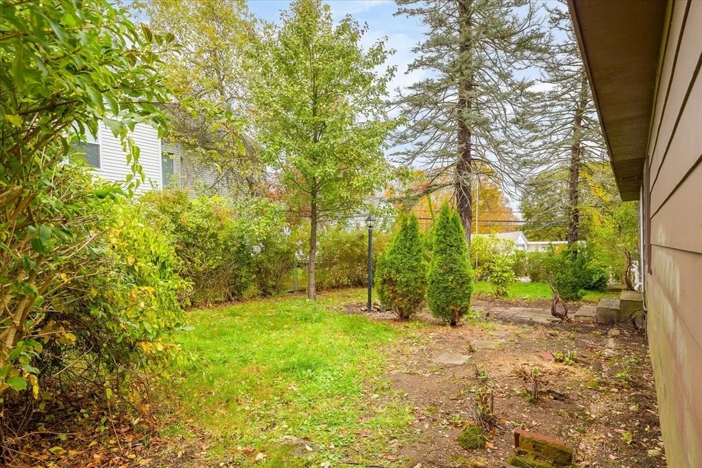 Photo of 2 Dustin St