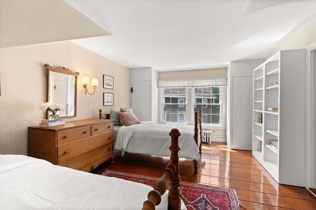 Photo of 25 Bennett St