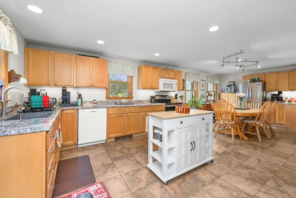 Photo of 2 Short Lots Ln
