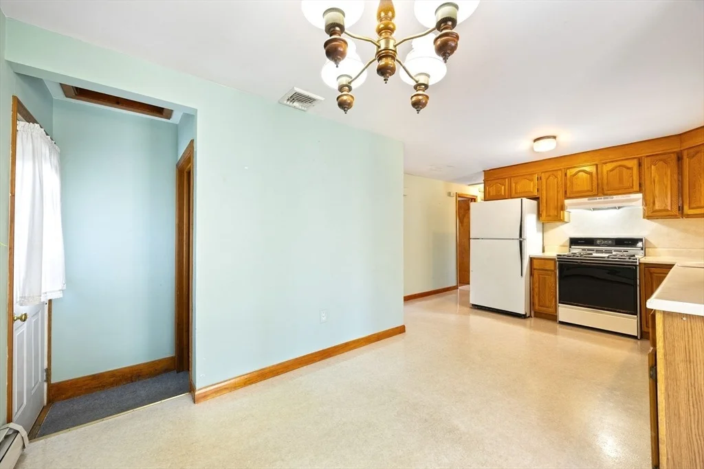Photo of 47 Boucher Cir