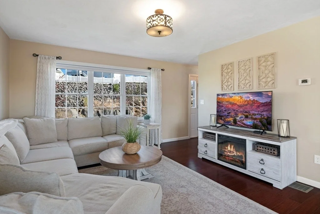 Photo of 18 Gedney Drive