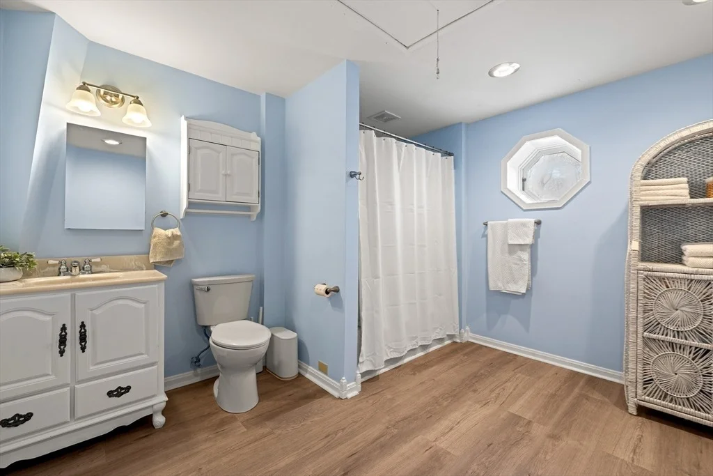 Photo of 303 Nahant Road