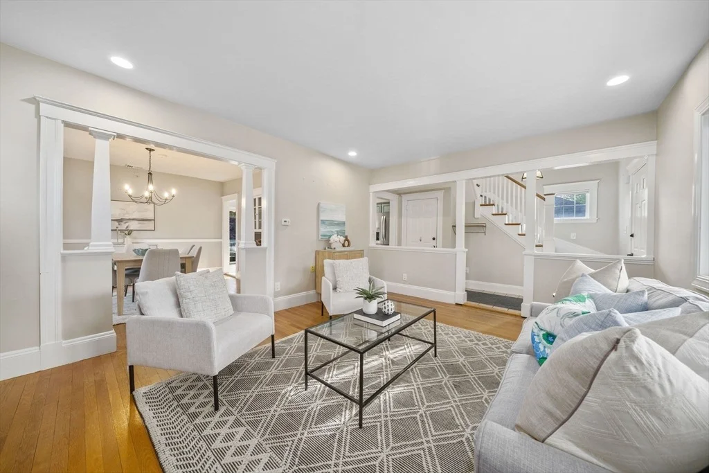 Photo of 86 Cabot Ave
