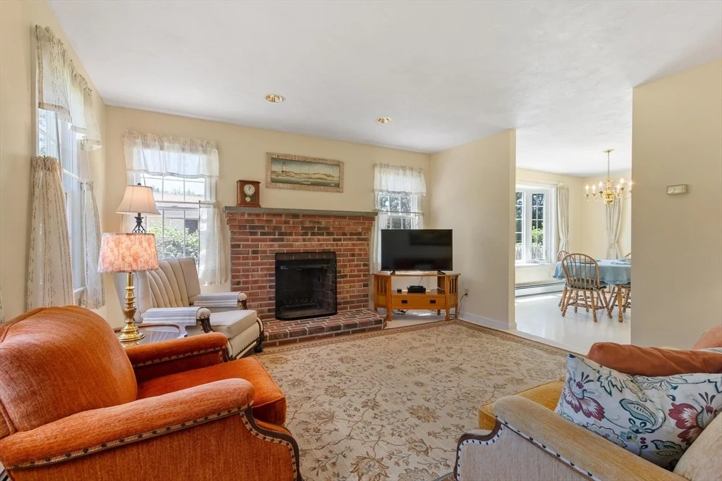 Photo of 2 Carriage Way