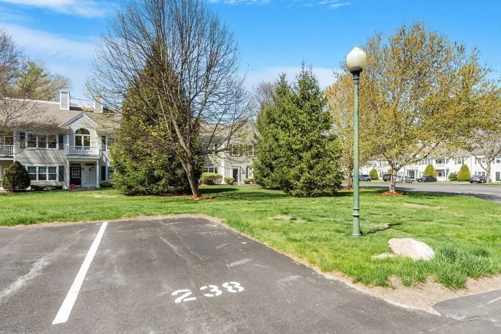 Photo of Unit D at 500 Brookside Drive