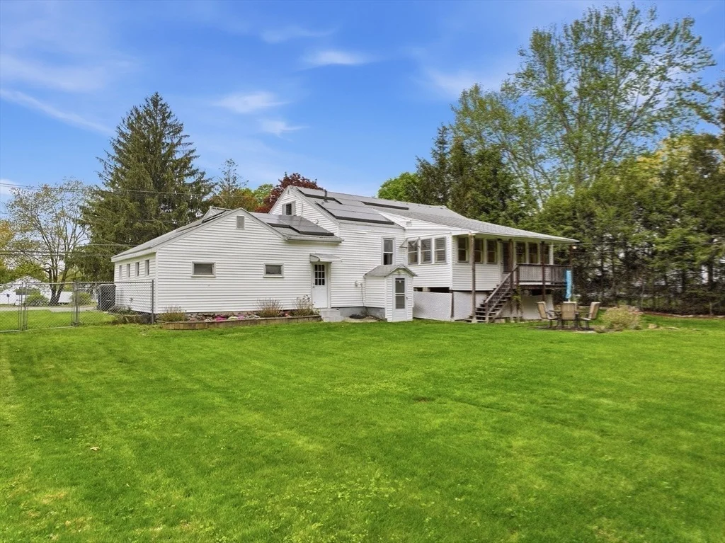 Photo of 596 Elm St