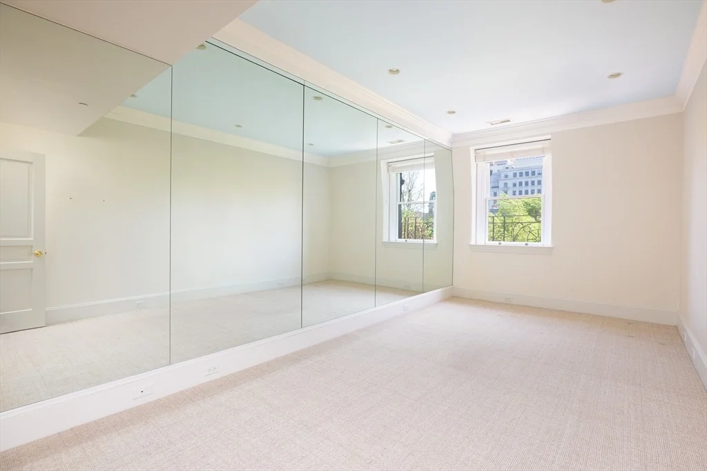 Photo of 59 Commonwealth Avenue