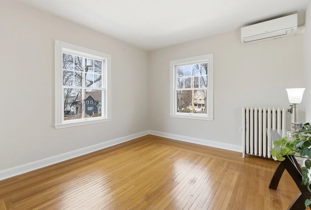 Photo of 79 Florence Ave