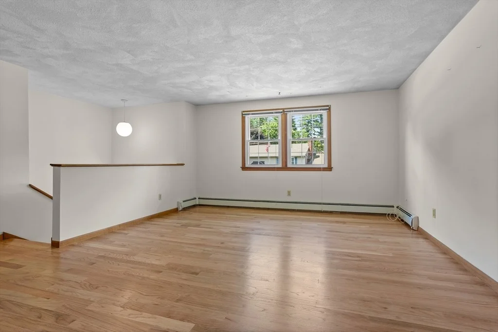 Photo of 19 Douglas Dr