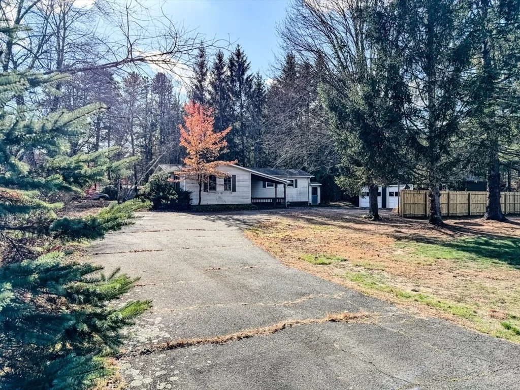 Photo of 202 Turnpike Road