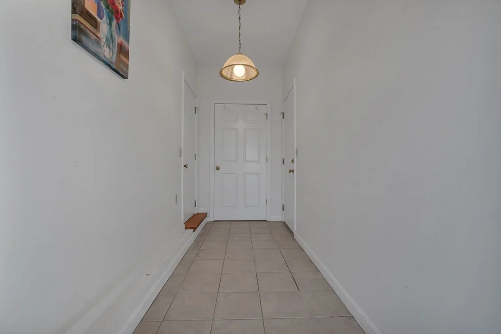 Photo of 8 Park Cir