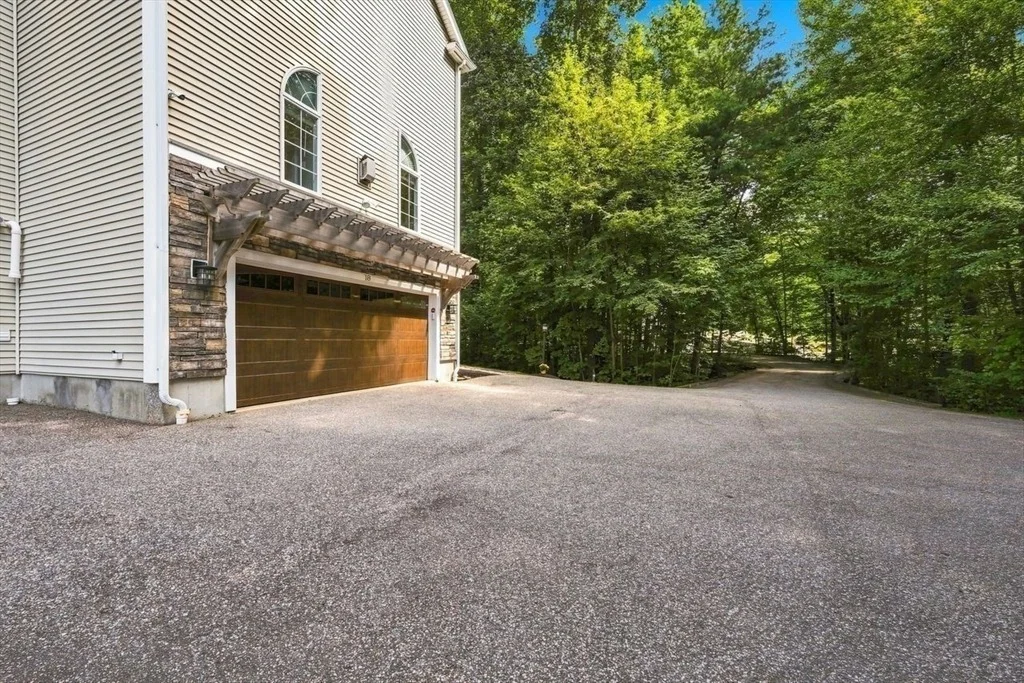 Photo of 18 Parsonage Hill Rd.