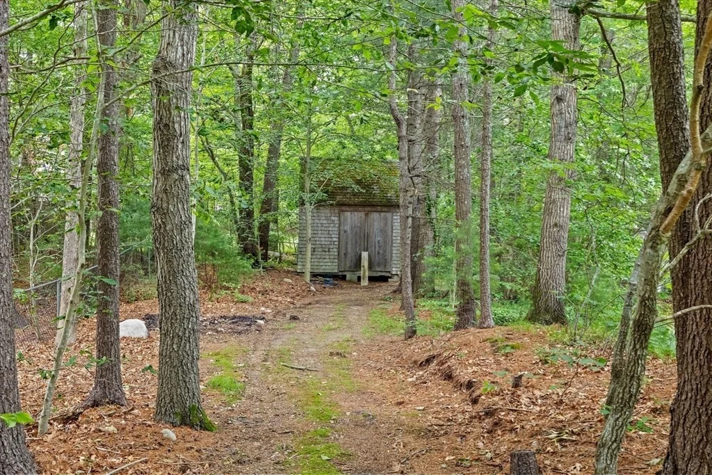 Photo of 109 Thayer Dr