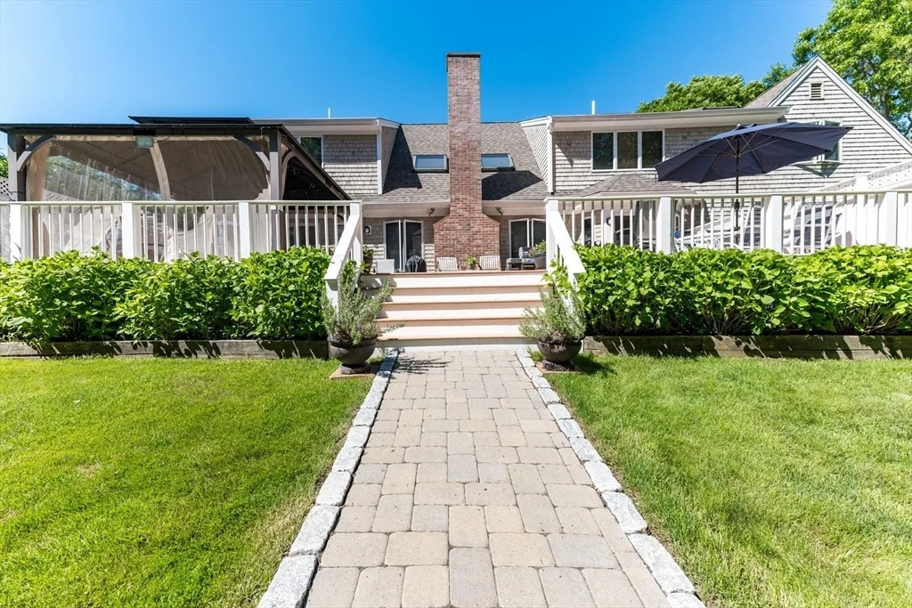 Photo of 11 Polaris Dr