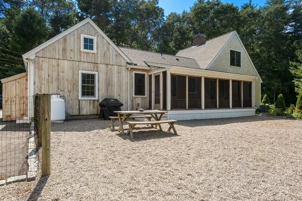 Photo of 145 Dexter Ln