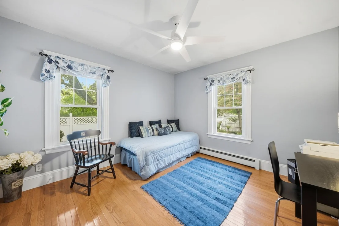 Photo of 196 Middlesex St