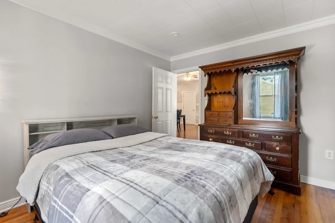 Photo of 134 Commonwealth Ave