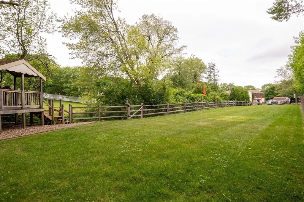Photo of 7 Wildwood Rd