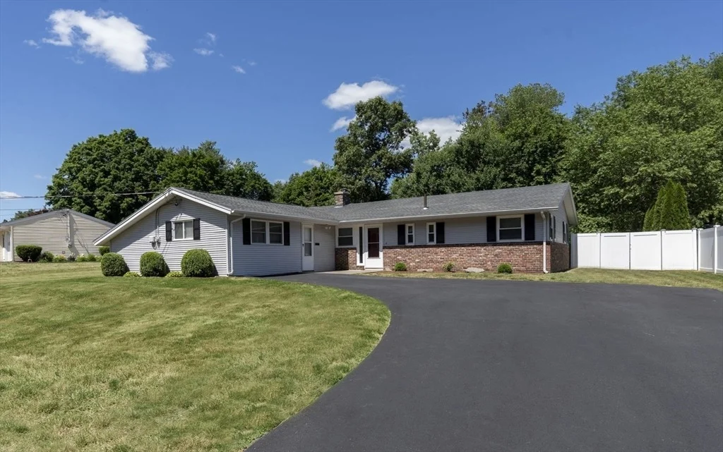 Photo of 22 Temi Rd