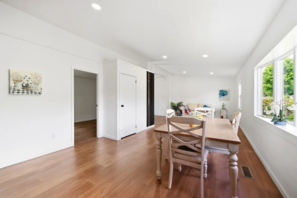 Photo of 37 Sun Valley Rd