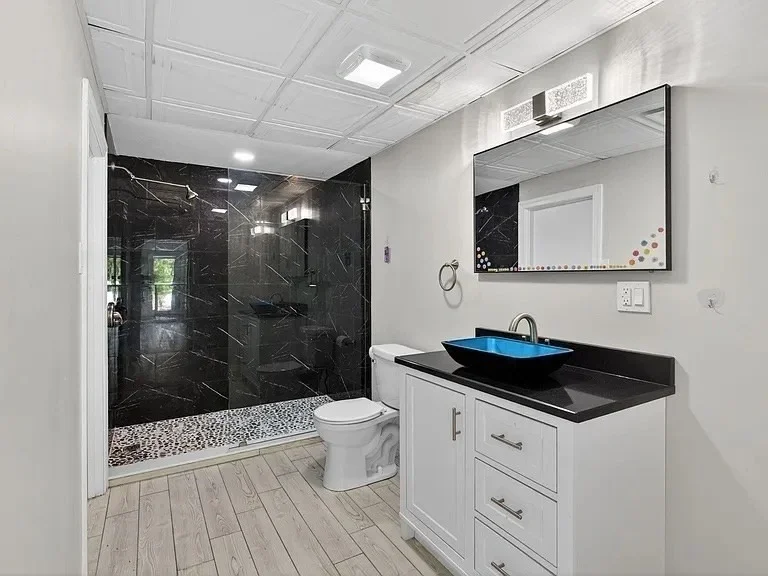 Photo of 23 Cove Rd