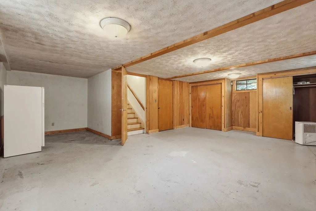 Photo of 38 Round Hill Road