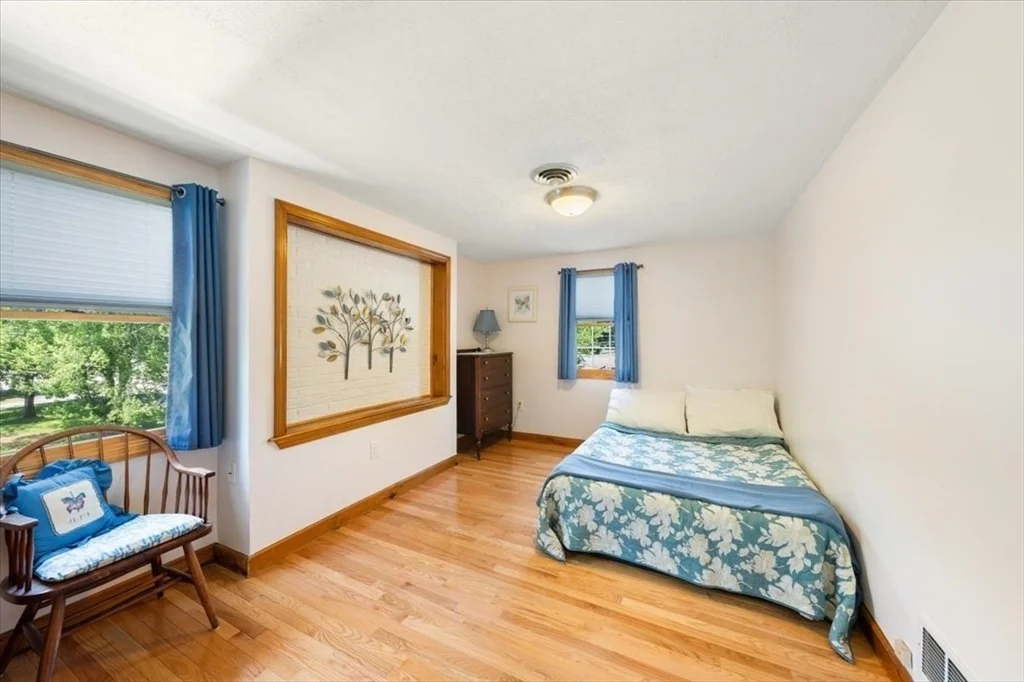 Photo of 472 Potter Rd.