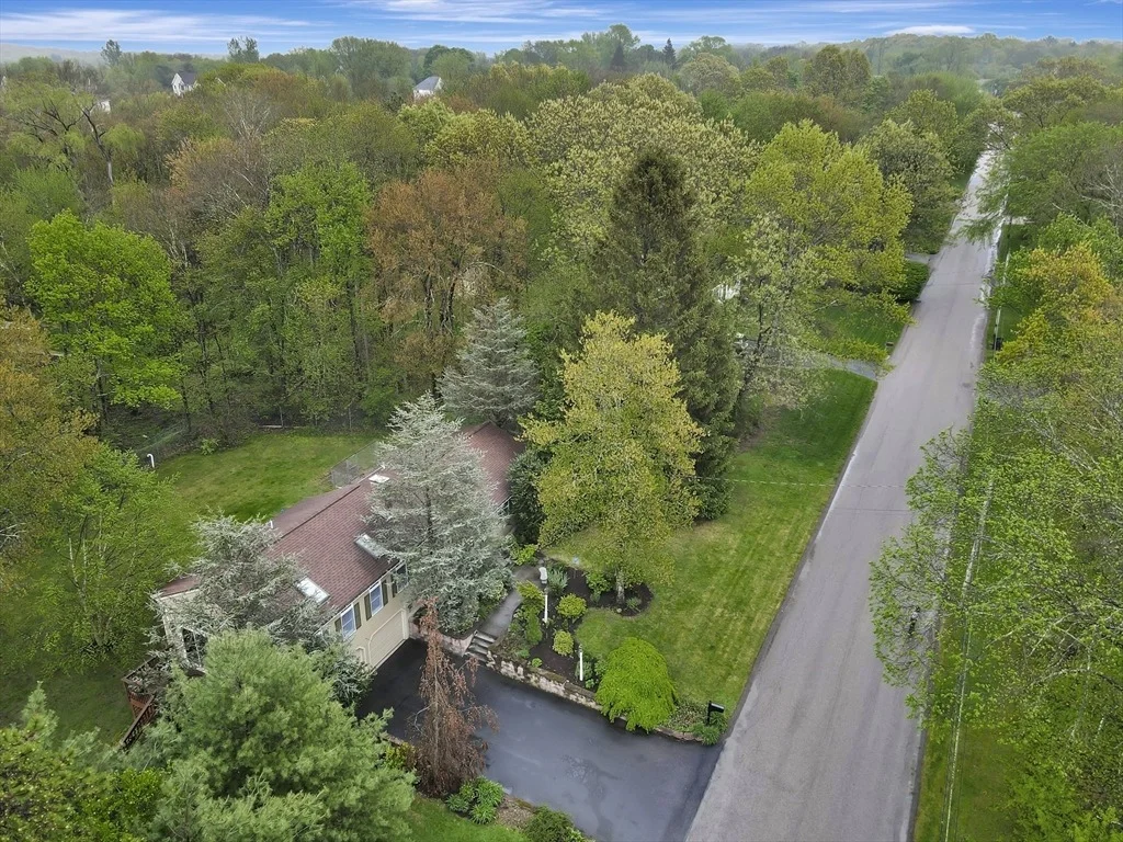 Photo of 93 Spring Hill Dr