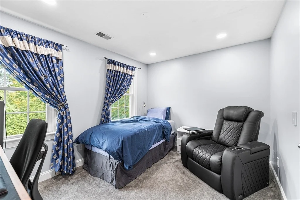 Photo of 71 Bay Path Rd