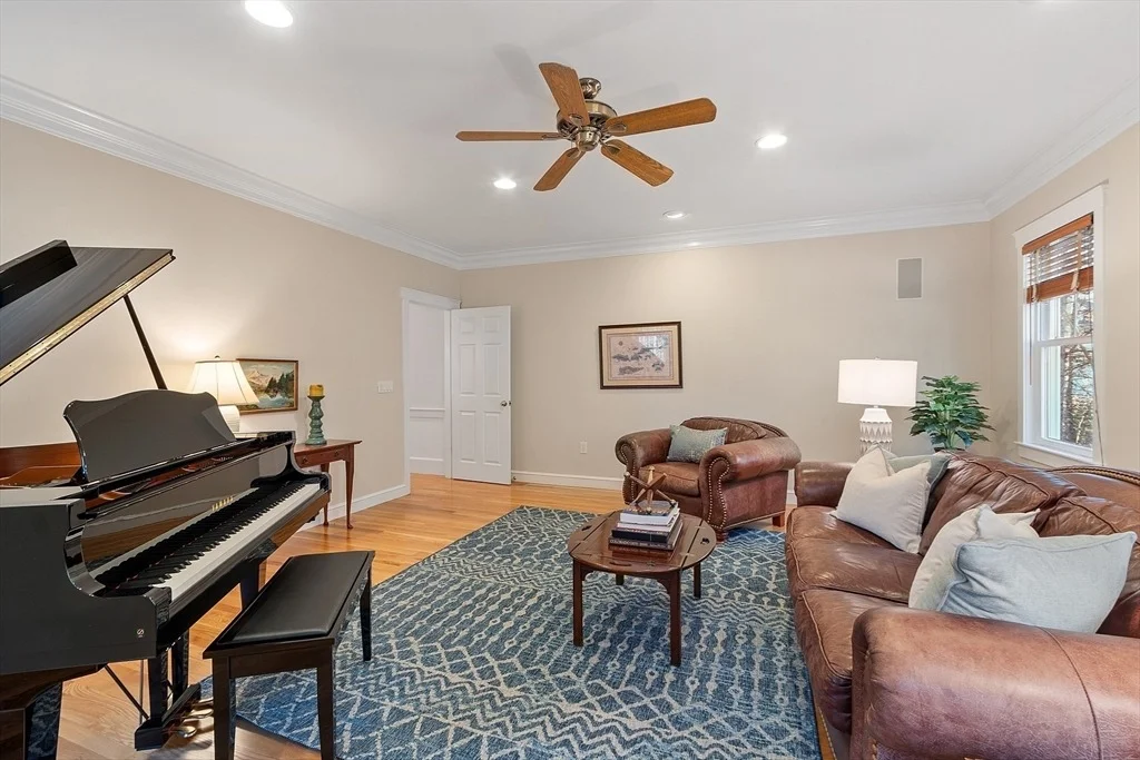 Photo of 80 Daniels Ln