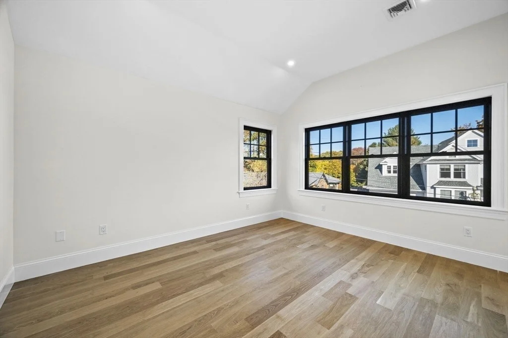 Photo of 20 Puritan Rd