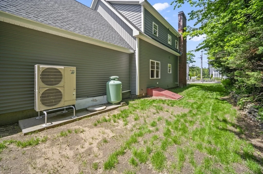 Photo of 20 Wachusett Dr