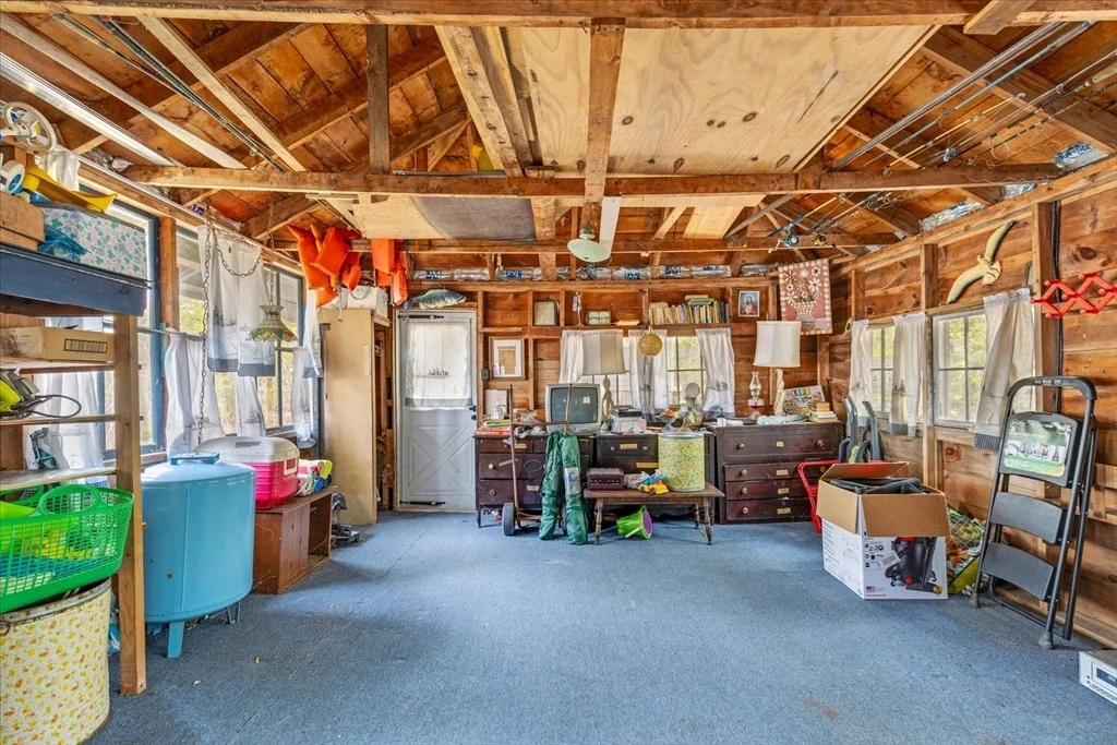 Photo of 14 Old Colony Ave