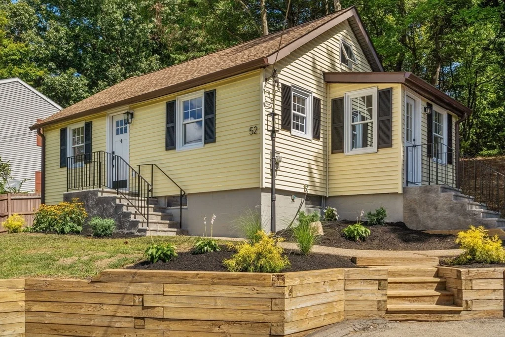 Photo of 52 Harrison Ave
