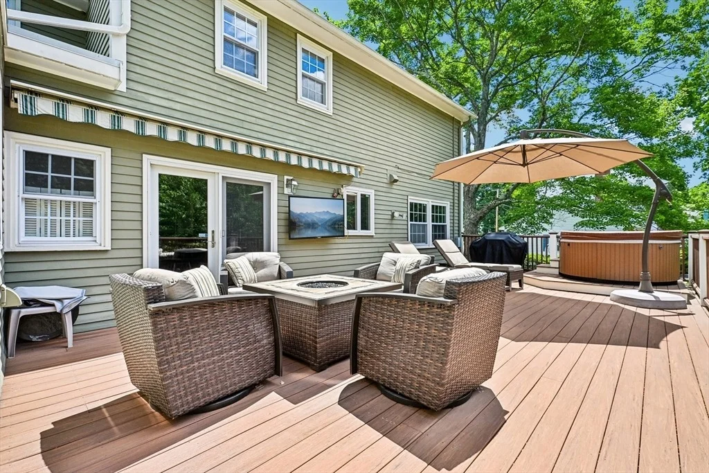 Photo of 6 Briarwood Dr
