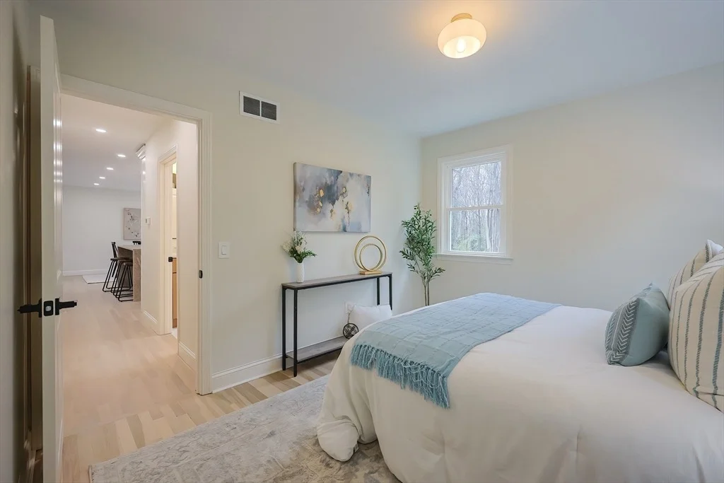 Photo of 5 Avery Heights Dr
