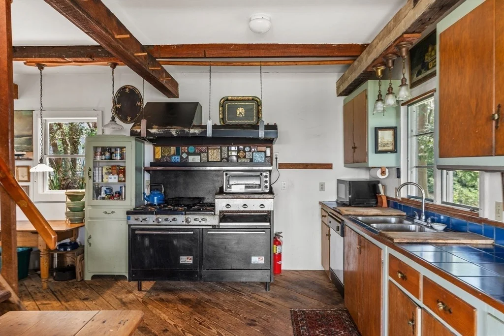 Photo of 95 Grandview Avenue