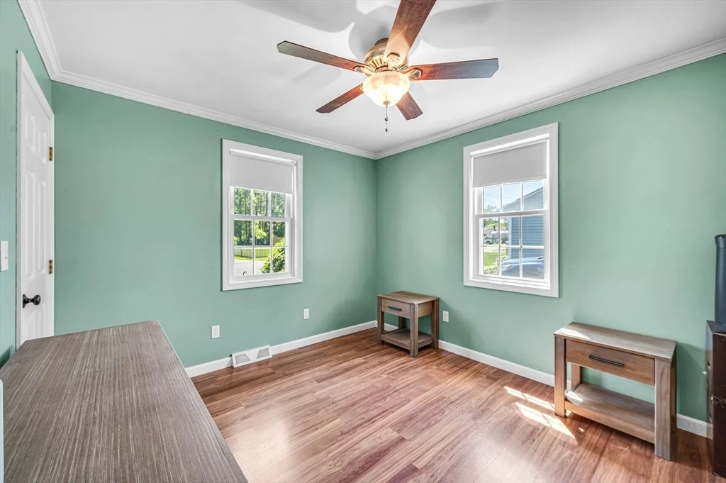 Photo of 46 Rochford Cir
