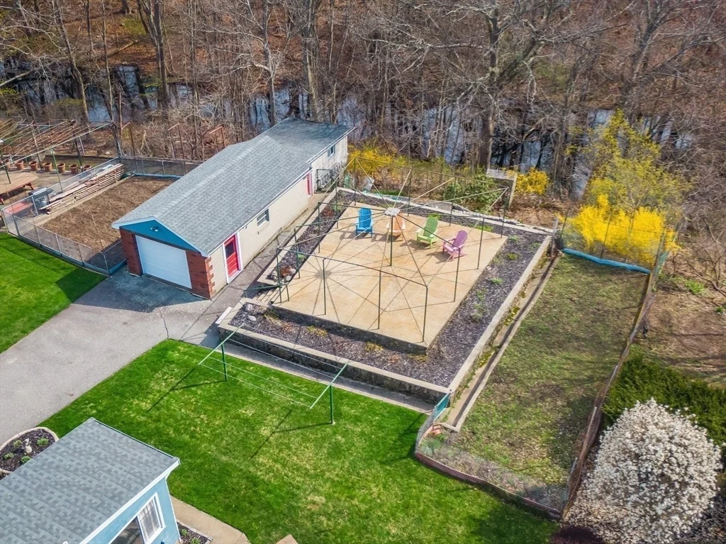 Photo of 7 Cedarcrest Rd