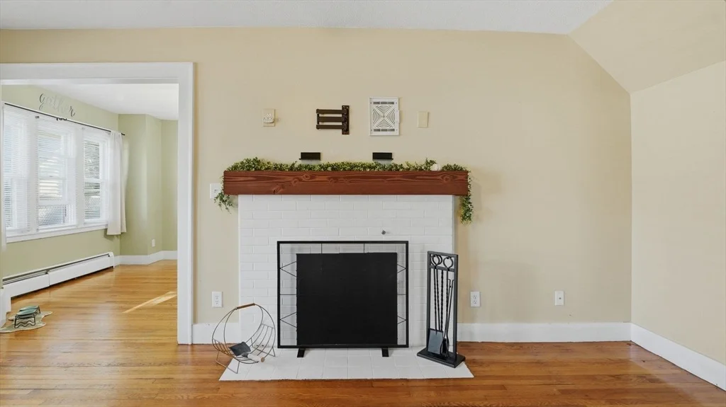 Photo of 87 Lakevilla Ave