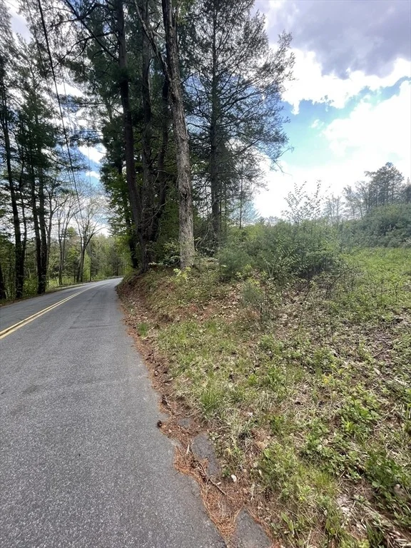 Photo of 1282 Burt Hill Rd