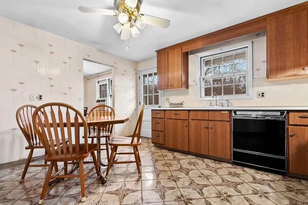 Photo of 17 Paulette Dr