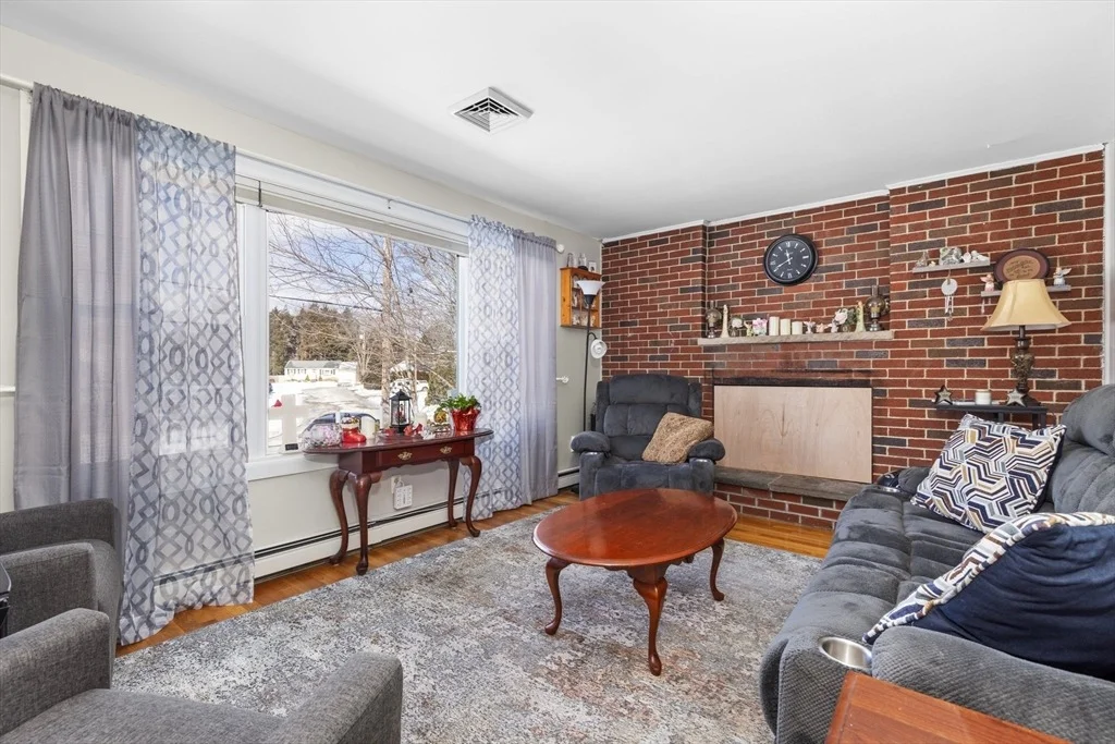 Photo of 85 Marion Ave