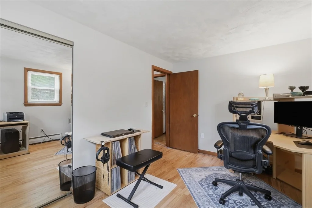 Photo of 20 Biscayne Drive