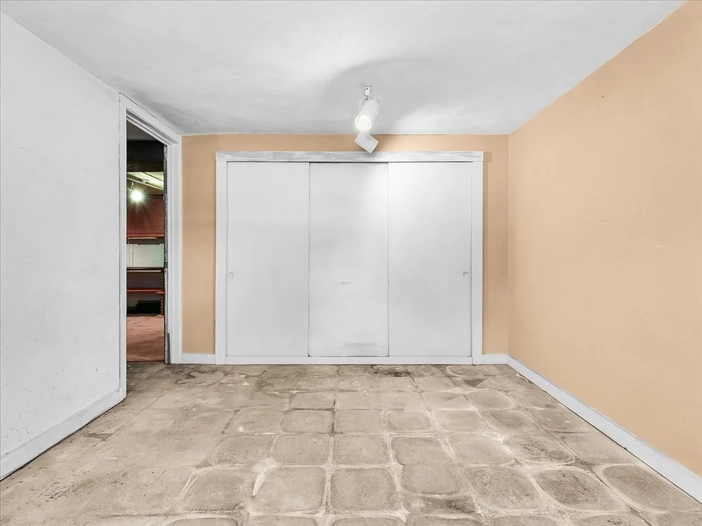 Photo of 7 Kennedy Cir