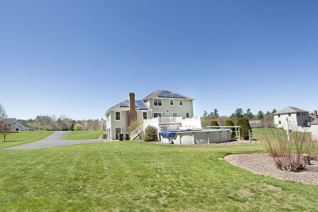Photo of 70 Skyline Dr